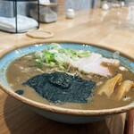 元祖佐賀つけ麺 孤虎 - 煮干しラーメン　¥900