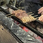 やきとん 豚番長 - 目の前で焼いてもらいます