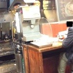 ラーメン壱六家 - 201312　壱六家　入店すると・・・こんな感じ(゜o゜)