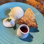 GRANNY SMITH  APPLE PIE & COFFEE  - 