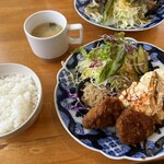 ACACIA洋食店 - ご飯とお味噌汁つき