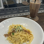 CoffeeLounge Lemon - ウニのクリームパスタとカフェモカ・ソイ