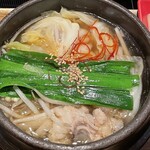 水炊き・もつ鍋・鳥料理 博多華味鳥 - 