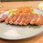 イタリアンバル Calvo - 鴨胸肉のロースト