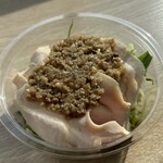 小匙惣菜店 - 蒸し鶏のサラダ 発酵辣油ソース