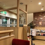 コメダ珈琲店 - 店内