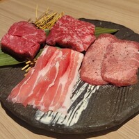 近江うし 焼肉 にくTATSU 青山本店 - 