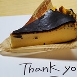 宇都宮野菜巻串焼き こっこのすけ - バスクチーズケーキ(テイクアウト)