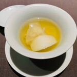 茶禅華 - 雉雲呑湯（蕪の火入れが完璧、雉雲呑の食感も最高）