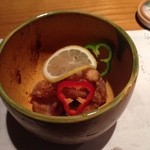 じどりや 穏座 - いろいろな部位の唐揚げ、特製中華ダレ。