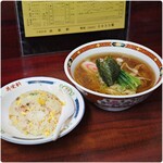 共栄軒 - 半チャーハンラーメンセット 750円