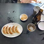 中国手打拉麺 馬賊 - 餃子。