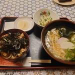 うどん　隠れ家 - とり丼定食