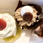 銀座コージーコーナー - 料理写真:3種のショートケーキをシェアして食べることに！
