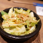 TOKYO MEAT酒場 - 鉄板アンチョビキャベツ　550円