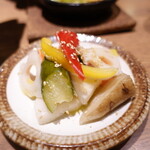 Toukyou Mito Sakaba - 根菜の自家製ピクルス　450円