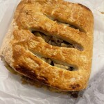 Il Fornaio - ワイフ用の甘いパイも巨大でしたｗ