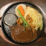 札幌牛亭 - ハンバーグ150g(ミディアムレア)◇トッピング三日月キャベツのパルメザンチーズ焼き