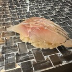 赤坂 鮨大谷 - 淡路島産 極み鯵の昆布〆