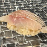 赤坂 鮨大谷 - 淡路島産 極み鯵の昆布〆