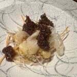 赤坂 鮨大谷 - 北海道産 ツブ貝、玉ねぎ醤油