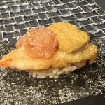 赤坂 鮨大谷 - 車海老と紫雲丹の海苔巻き