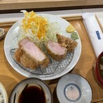 とんかつ 牡丹 - 牡丹定食(ヒレとロース)