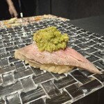 赤坂 鮨大谷 - 黒毛和牛カイノミと万願寺唐辛子の土佐和え肉寿司