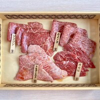 個室 炭火焼肉 本川越 尊 - 