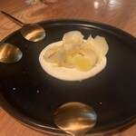 酒ト肴 オンザコーナー - 北海道さん高糖度ゆり根のヴァプール