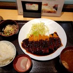 双葉 - みそかつ定食1550円