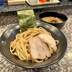 鶏白湯 らぁ麺 関羽 - 