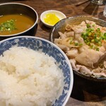 かれー麺 実之和 - 今回のオーダーは豚しゃぶポン酢定食