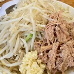 麺とび六方 - ラーメン(大盛り)@930円(ヤサイ、ニンニク、アブラ)普通