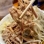 麺とび六方 - ラーメン(大盛り)@930円(ヤサイ、ニンニク、アブラ)普通