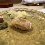 うを徳 - 白川産白甘鯛のにぎり