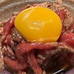 焼肉ホルモン 山水縁 - 牛ローストユッケ 1,480円