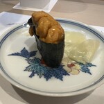 うを徳 - 根室落石産雲丹軍艦