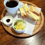 コーヒーの店 喫茶 ホリディ - 料理写真:サンドイッチ （ エッグチーズ ）