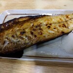とん八 - さば塩焼き 450円(税込)(2023年12月14日撮影)