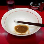 千里眼 - バッチリ残るゲンコツとモミジの残渣（2013年11月5日）