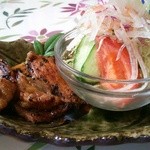 ごちそうぐれいぷはうす - 自家製ダレに漬け込んだ、柔らかくて美味しいポーク　1000円     