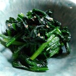 とん八 - ほうれん草のナムル 350円(税込)(2023年12月7日撮影)