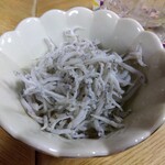 とん八 - しらすおろし 400円(税込)(2023年12月7日撮影)