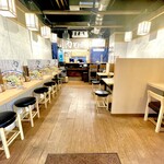 肉そば てノ字 - 全14席