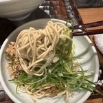 饗 くろ喜 - 和え玉麺リフト