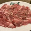 羊肉炭火焼 肉汁屋
