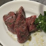 羊肉炭火焼 肉汁屋 - 