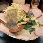 壱発ラーメン - 料理写真: