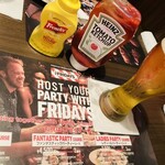 h T.G.I FRIDAYS - 